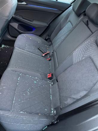 Volkswagen Golf 1.0 eTSI Life AUTOMAAT picture 18