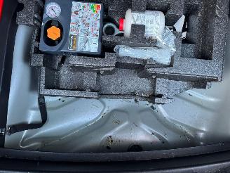 Volvo V-40 2.0 D4 R-Design Business picture 9