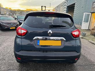 Renault Captur 0.9 TCe Dynamique picture 4