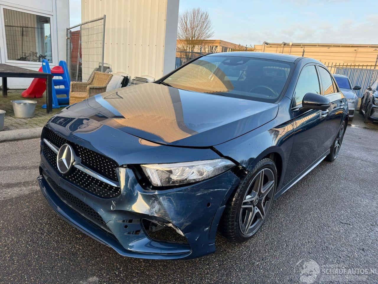 Mercedes A-klasse 180 Business Solution AMG AUTOMAAT