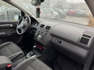 Volkswagen Touran 1.6 AUTOMAAT TDI Highline BlueMotion BJ 2014 513.424 KM picture 15