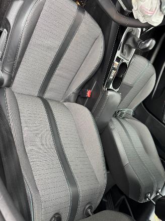 Peugeot 208 1.2 PureTech Allure Pack BJ 2022 48.054 KM picture 14