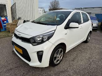 skadebil auto Kia Picanto 1.0 DPi ComfortLine 5p BJ 2023 72.560 KM 2023/11