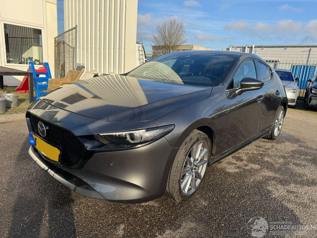 Mazda 3 2.0 AUTOMAAT e-SkyActiv-G M Hybrid 122 Comfort met Bose BJ 2020 113.480 KM