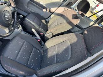 Mazda 2 1.4 Exclusive BJ 2002 129.118 KM picture 12