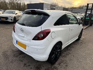 Opel Corsa 1.4-16V Cosmo picture 5