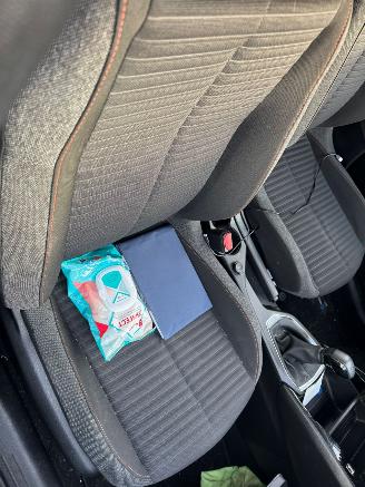 Peugeot 208 1.2 PureTech Active BJ 2022 74555 KM picture 17