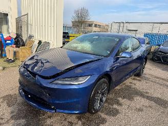 skadebil auto Tesla Model 3 RWD 60 kWh AUTOMAAT BJ 2024 27.169 KM 2024/3