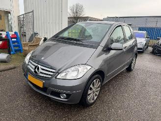 Damaged car Mercedes A-klasse 160 BlueEFFICIENCY Edition 125 Avantgarde 2012/3