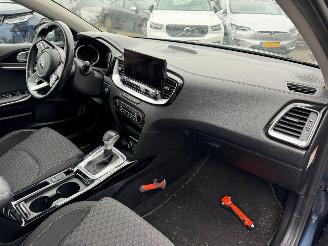 Kia Ceed 1.6 AUTOMAAT GDI PHEV DynamicLine picture 11