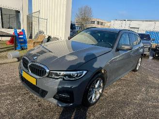 damaged passenger cars BMW 3-serie Touring 330e High Executiven AUTOMAAT 2021/4