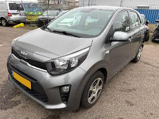 damaged passenger cars Kia Picanto 1.0 DPi ComfortLine 2023/10