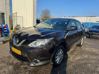 Coche accidentado Nissan Qashqai 1.2 Acenta AUTOMAAT 2015/4