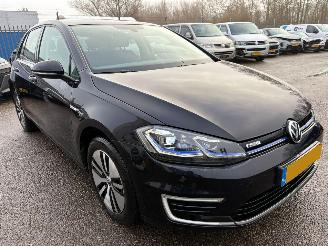 Volkswagen e-Golf e-Golf picture 7