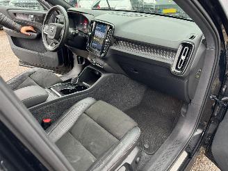 Volvo XC40 Recharge P8 AWD R-Design picture 25