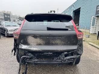 Volvo XC40 Recharge P8 AWD R-Design picture 4