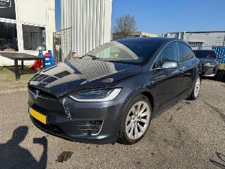 damaged passenger cars Tesla Model X 75D Base 2017/12