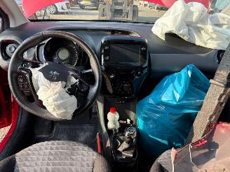 Peugeot 108 1.0 e-VTi Allure picture 11