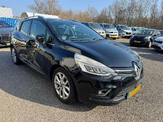skadebil auto Renault Clio 1.5 dCi Ecoleader Intens 2017/2
