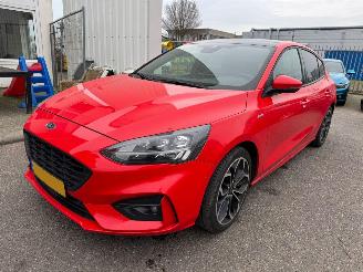 uszkodzony samochody osobowe Ford Focus 1.0 EcoBoost ST Line Business 2019/2