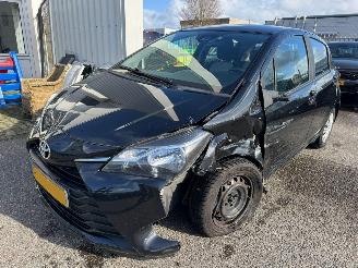 Coche accidentado Toyota Yaris 1.0 VVT-i Comfort 2018/2