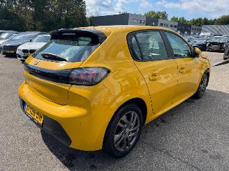 Peugeot 208 1.2 PureTech Active Pack picture 5