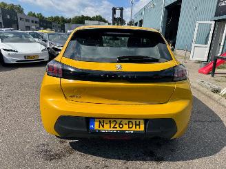 Peugeot 208 1.2 PureTech Active Pack picture 4