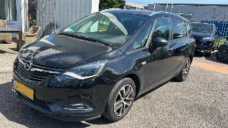 Unfallwagen Opel Zafira Tourer 2018/9