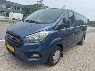 Schade bestelwagen Ford Transit Custom 300 2.0 TDCI L2H2 Trend 2020/11