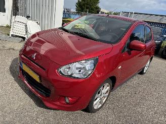 uszkodzony samochody osobowe Mitsubishi Space-star 1.2 Intense + 2014/1