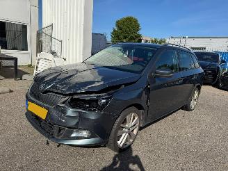 Voiture accidenté Skoda Fabia 1.2 TSI AUTOMAAT First Edition Style 2015/4