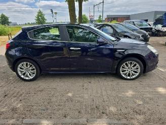 Alfa Romeo Giulietta Giulietta (940), Hatchback, 2010 / 2020 1.6 JTDm 16V picture 7