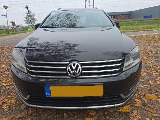 Schadeauto Volkswagen Passat  2013/3