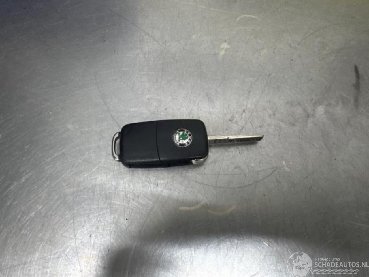 Skoda Fabia Fabia II (5J), Hatchback 5-drs, 2006 / 2014 1.4i 16V