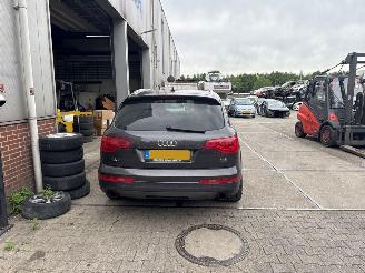 Audi Q7 4.2 FSI V8 picture 5