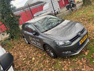 Voiture accidenté Volkswagen Polo POLO 1.2 AIRCO BENZINE 2011/1