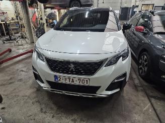 skadebil auto Peugeot 3008  2017/6