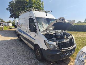 krockskadad bil bedrijf Mercedes Sprinter SPRINTER 314 CDI LANG HOOG AIRCO 2016/12