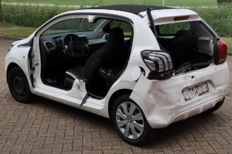 Peugeot 108 108, Hatchback, 2014 1.0 12V picture 5