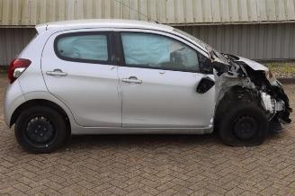 Peugeot 108 108, Hatchback, 2014 1.0 12V VVT-i picture 2