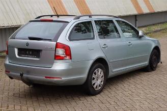 Skoda Octavia Octavia Combi (1Z5), Combi 5-drs, 2004 / 2013 1.6 TDI Greenline picture 3