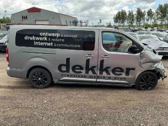 Peugeot Expert Expert (V1/VA/VB/VE/VF/VT/VY), Van, 2016 2.0 Blue HDi 180 16V picture 2