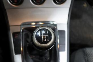 Volkswagen Passat Passat Variant (3C5), Combi, 2005 / 2010 2.0 TDI 140 picture 21