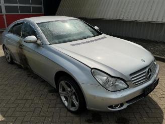 Coche siniestrado Mercedes CLS CLS (C219), Sedan, 2004 / 2010 500 5.0 V8 24V 2005/2