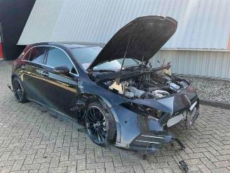 Démontage voiture Mercedes A-klasse A-Klasse AMG (177.0), Hatchback, 2018 / 2025 2.0 A-35 AMG Turbo 16V 4Matic 2019/10