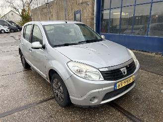 Damaged car Dacia Sandero 1.6 LAUREATE 2008/10