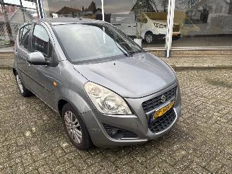 krockskadad bil bedrijf Suzuki Splash 1.0 VVT Exclusive 2012/7