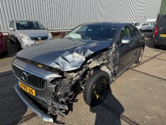 Volvo S-90 2.0 T4 Bussines Luxury picture 4