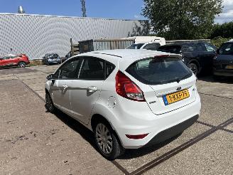 Damaged car Ford Fiesta 1.0 STYLE 2013/8