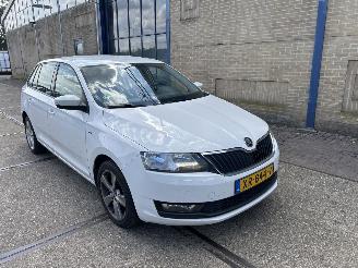 Schadeauto Skoda Rapid 1.0 TSI GREENTECH CLEVER 2019/3